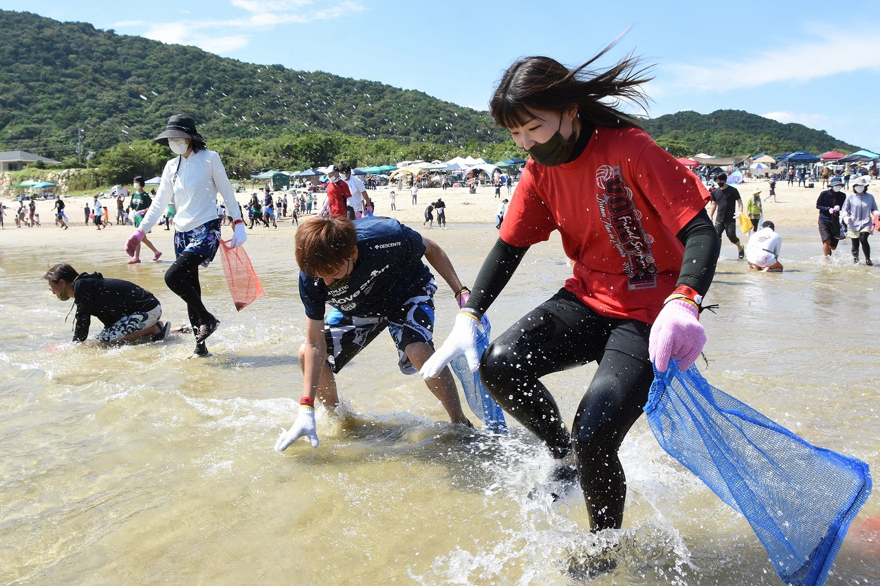 クルマエビ養殖発祥の地、秋穂でえび狩り世界選手権【山口】 全国郷土紙連合