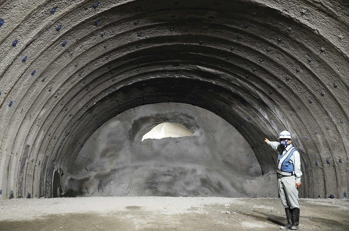 リニア「伊那山地トンネル」 2工区が貫通、接続 長野県 | 全国